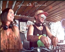 Daniel Schalk bei einem DJ-Set